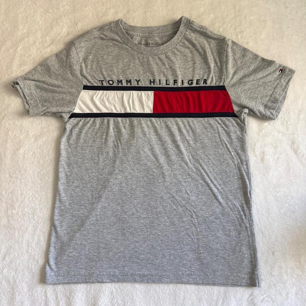 Tommy Hilfiger Boy's tee Kids Size Small 8/10